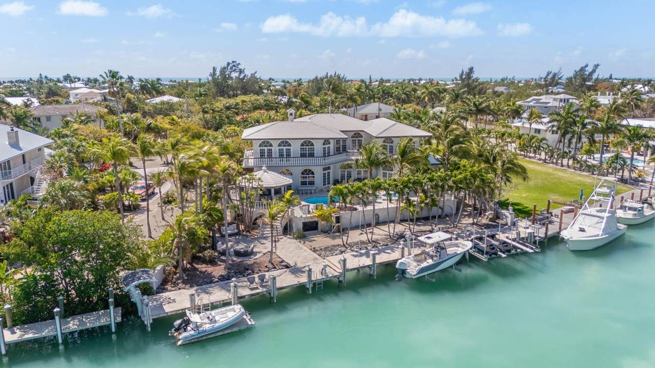 https://bt-photos.global.ssl.fastly.net/flkeys/1280_boomver_1_619297-2.jpg