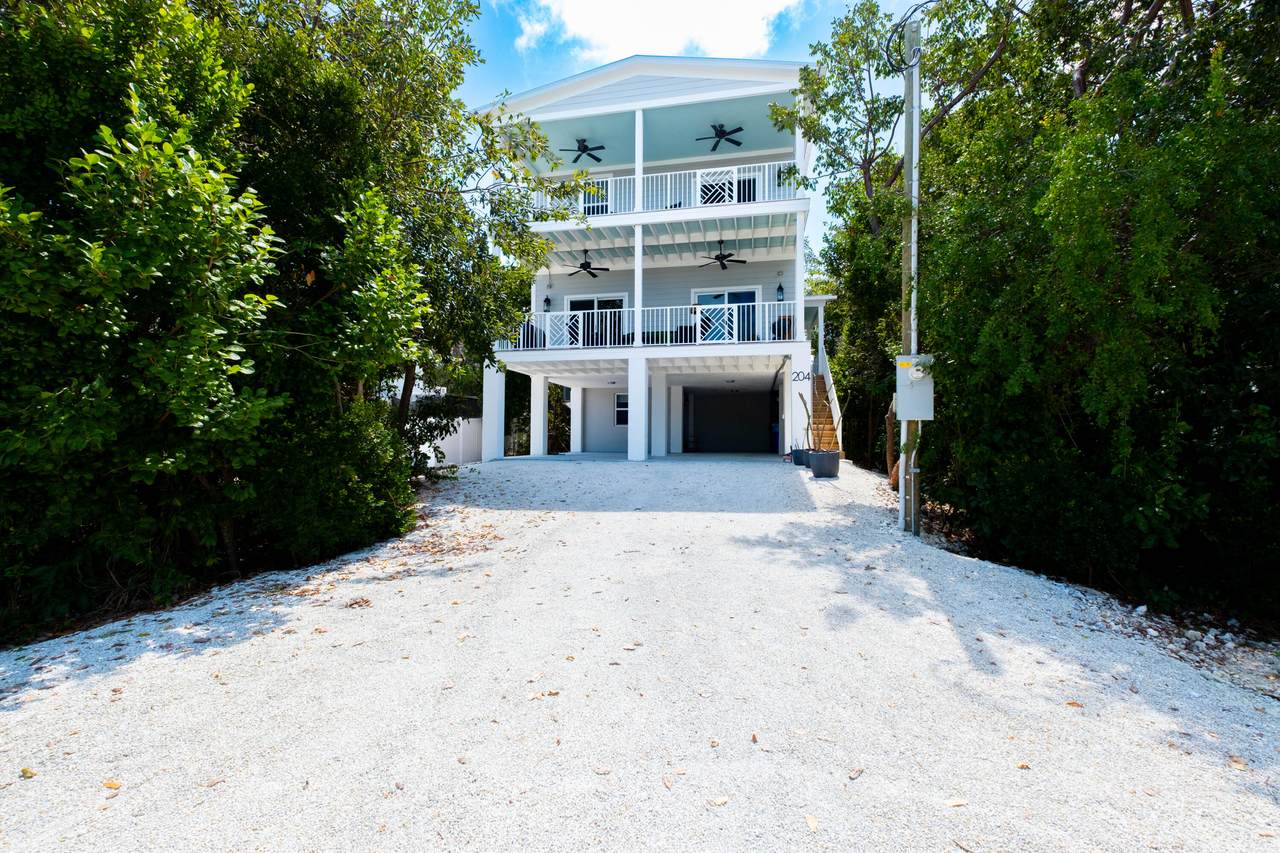204 Coral Avenue - Photo 1