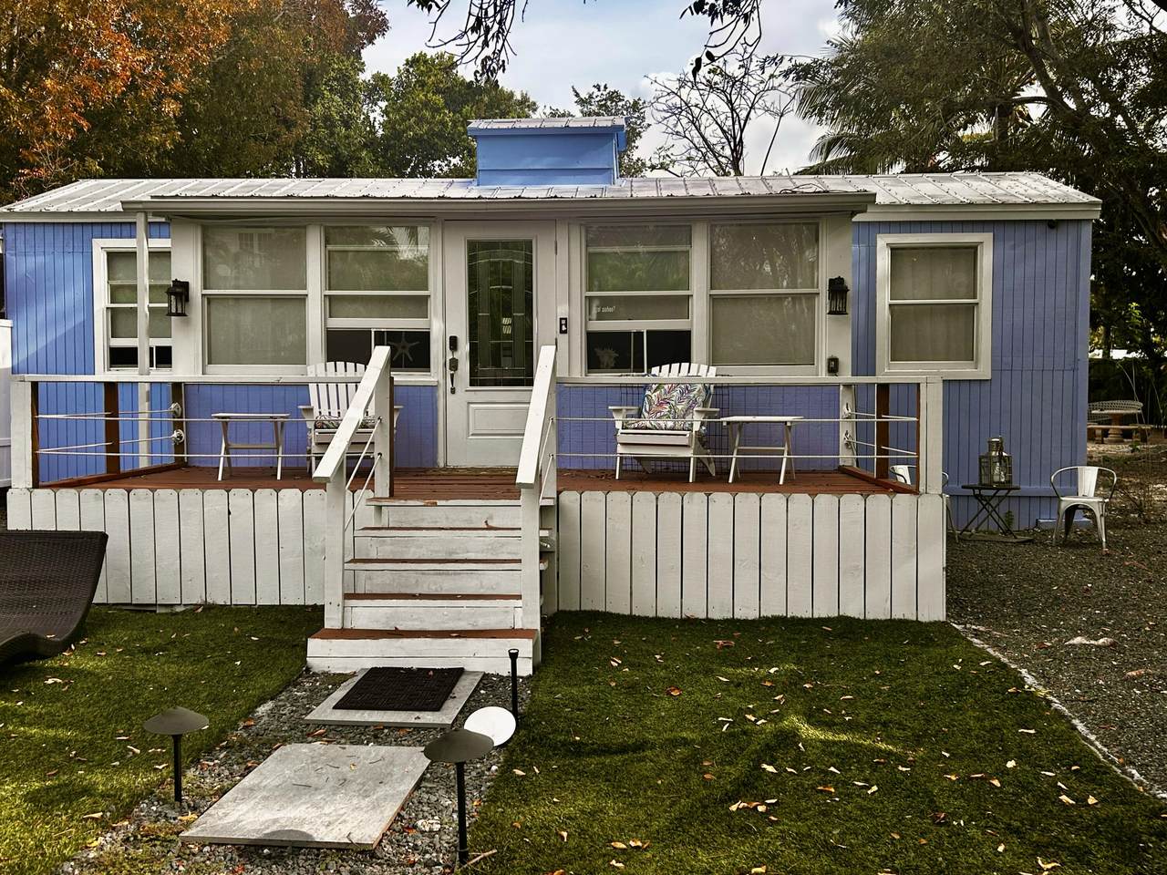 803 Oceana Avenue - Photo 1