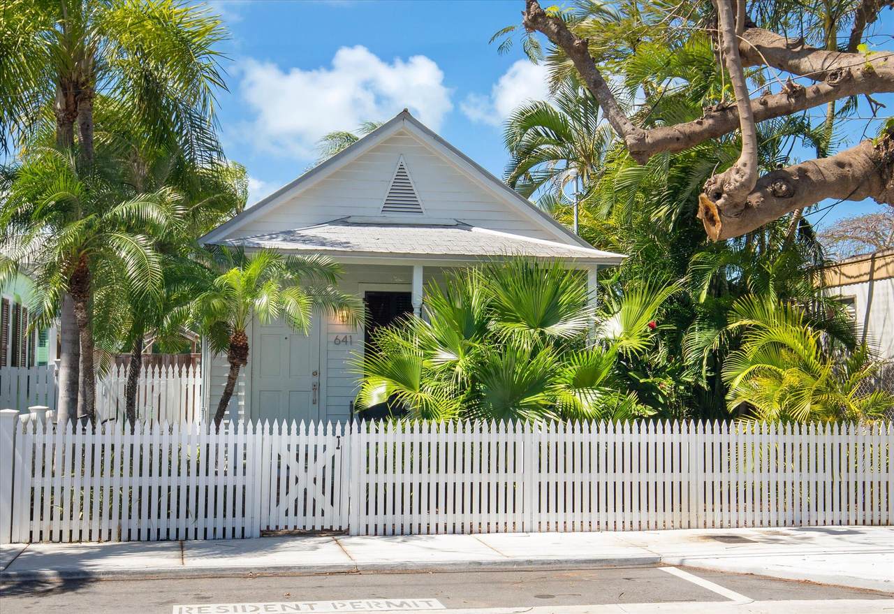 641 United Street - Photo 1