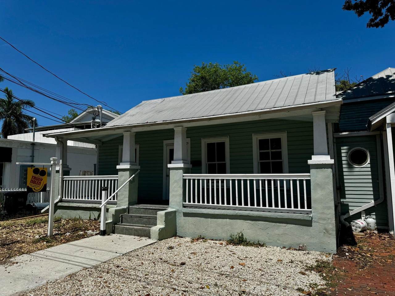 1213 Truman Avenue - Photo 1