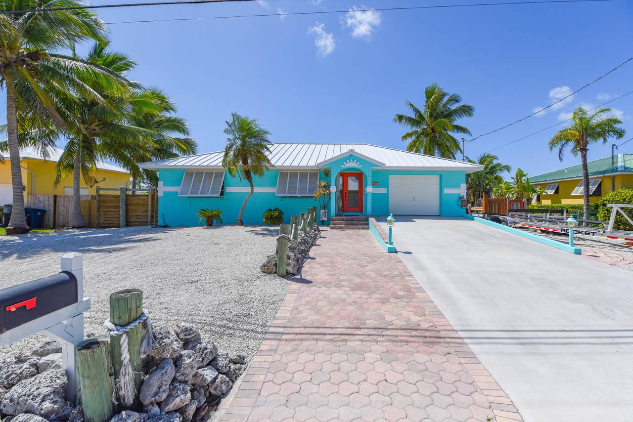 20868 5th Avenue - Photo 1