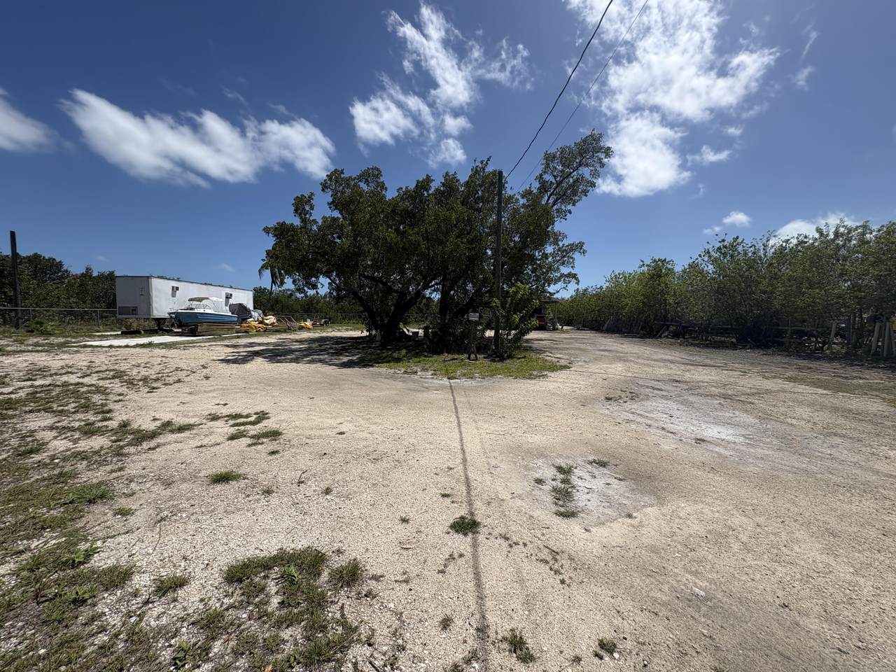https://bt-photos.global.ssl.fastly.net/flkeys/1280_boomver_1_619470-2.jpg