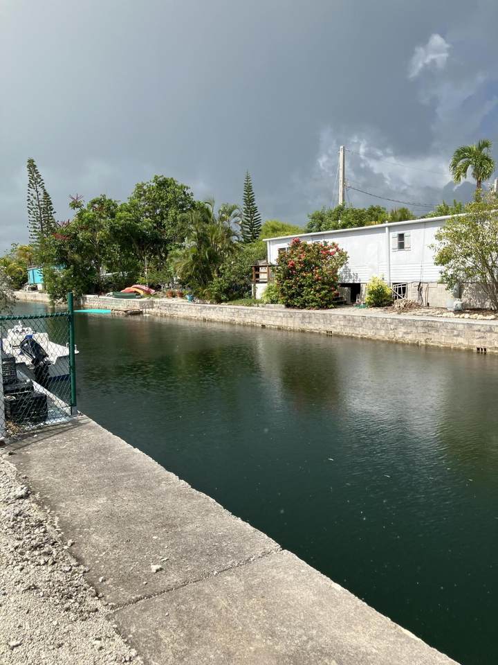 https://bt-photos.global.ssl.fastly.net/flkeys/1280_boomver_1_619501-2.jpg