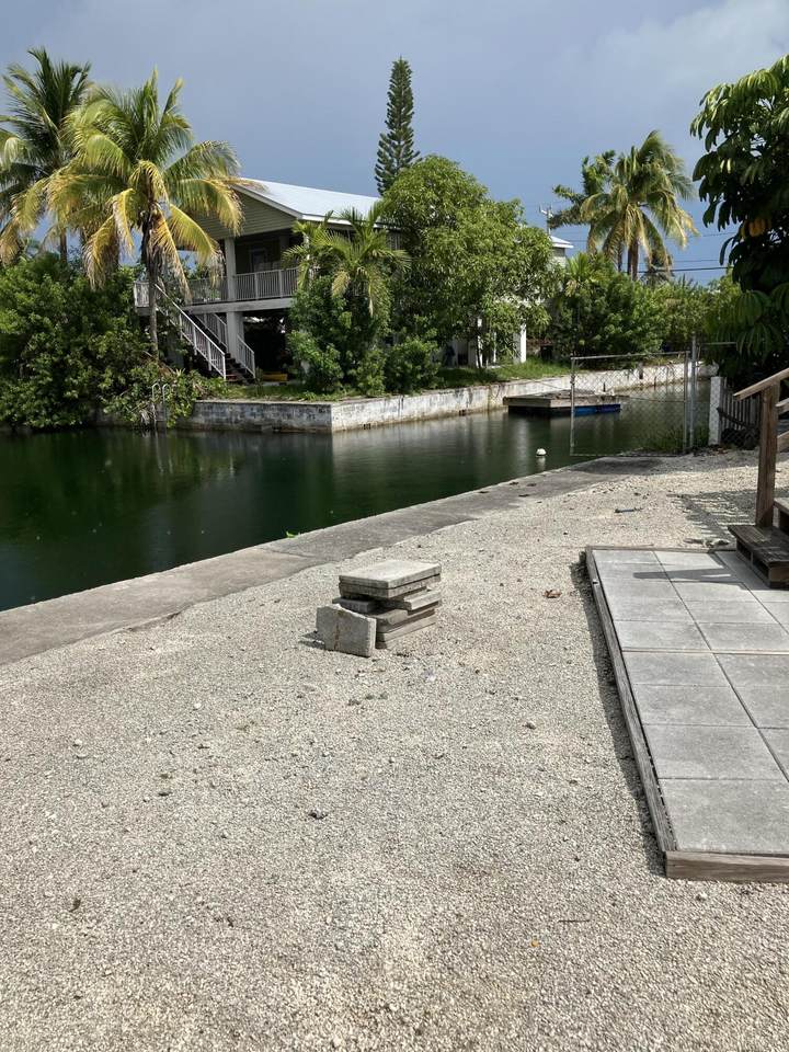 https://bt-photos.global.ssl.fastly.net/flkeys/1280_boomver_1_619501-2.jpg