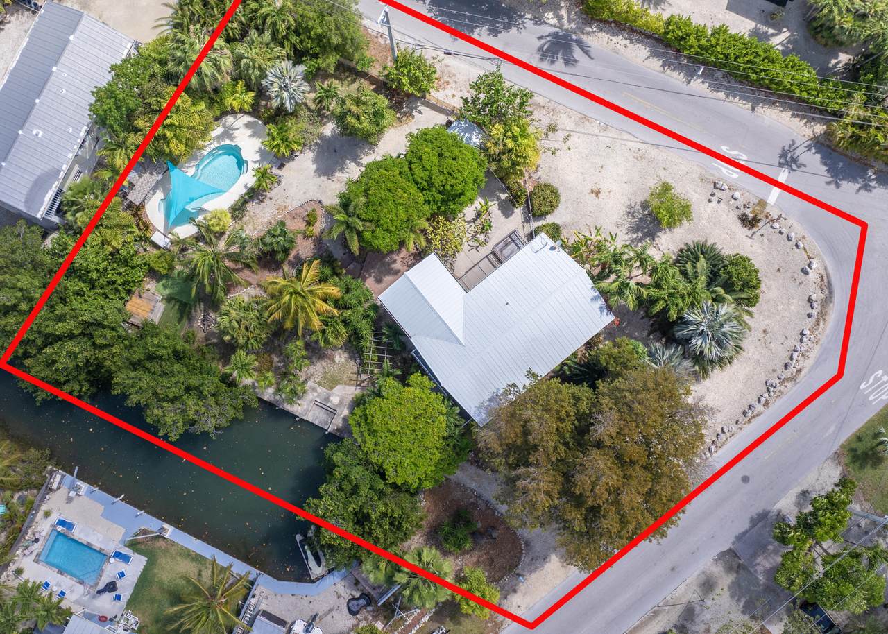 22777 Jolly Roger Drive - Photo 1