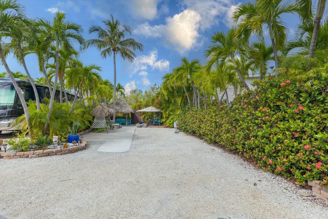 2950 Overseas Highway - Photo 1