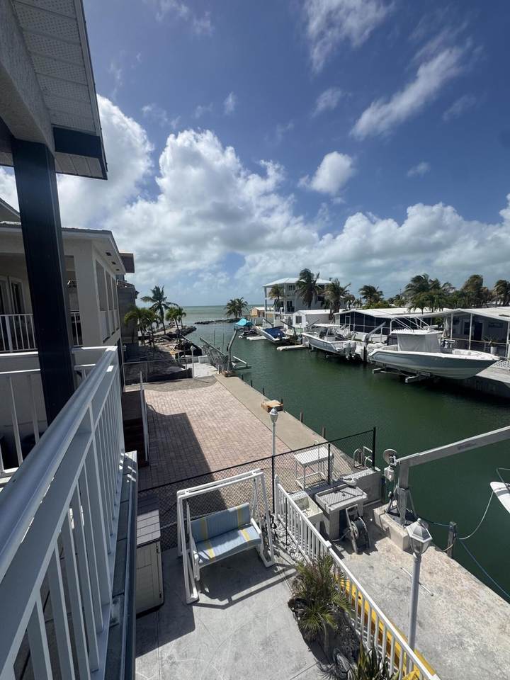 https://bt-photos.global.ssl.fastly.net/flkeys/1280_boomver_1_619541-2.jpg