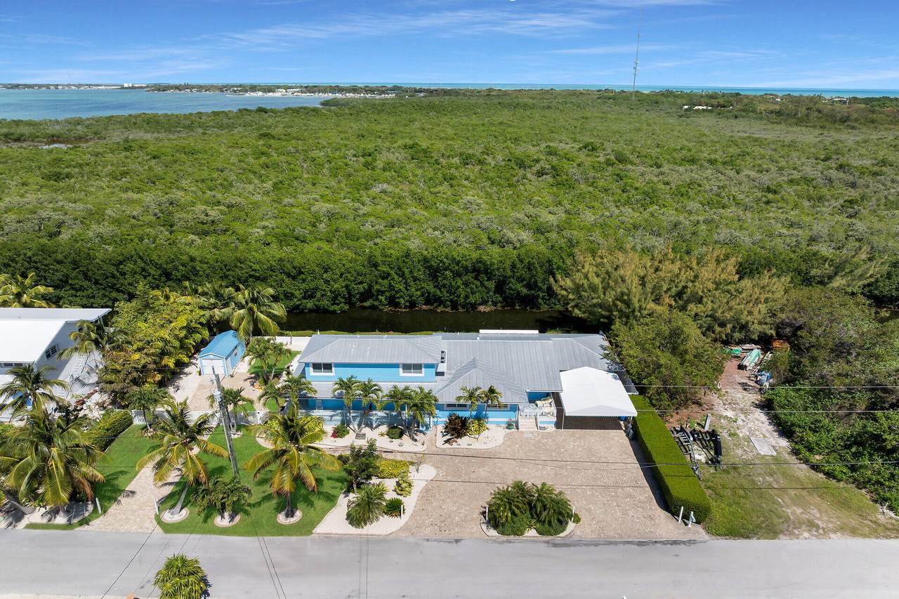 https://bt-photos.global.ssl.fastly.net/flkeys/1280_boomver_1_619545-2.jpg