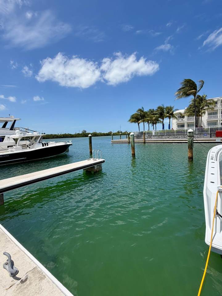 https://bt-photos.global.ssl.fastly.net/flkeys/1280_boomver_1_619588-2.jpg