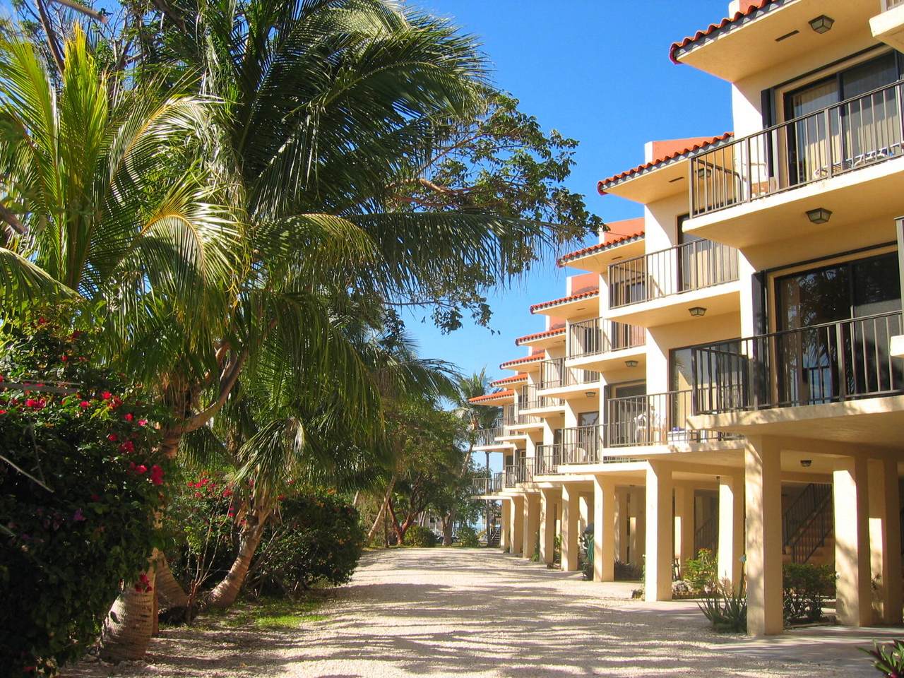https://bt-photos.global.ssl.fastly.net/flkeys/1280_boomver_1_619594-2.jpg