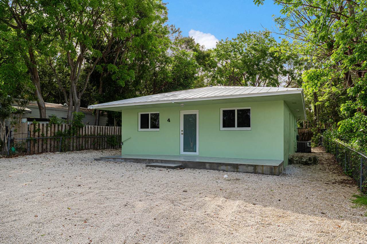 4 Norwood Avenue - Photo 1