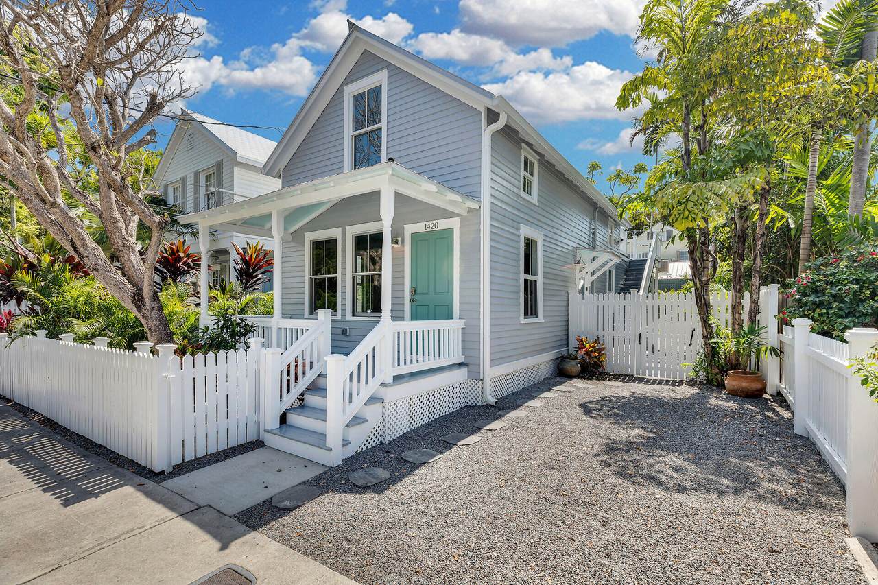 1420 Petronia Street - Photo 1