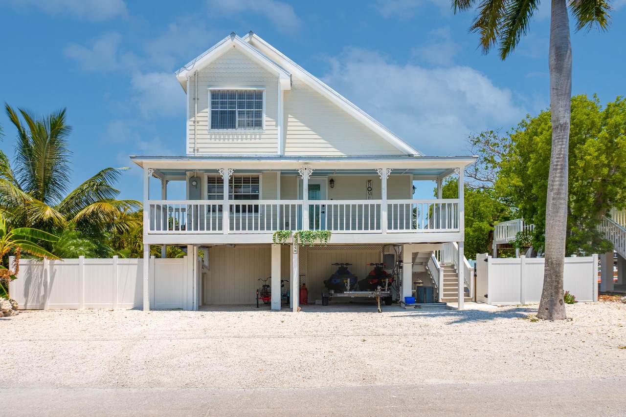 https://bt-photos.global.ssl.fastly.net/flkeys/1280_boomver_1_619637-2.jpg