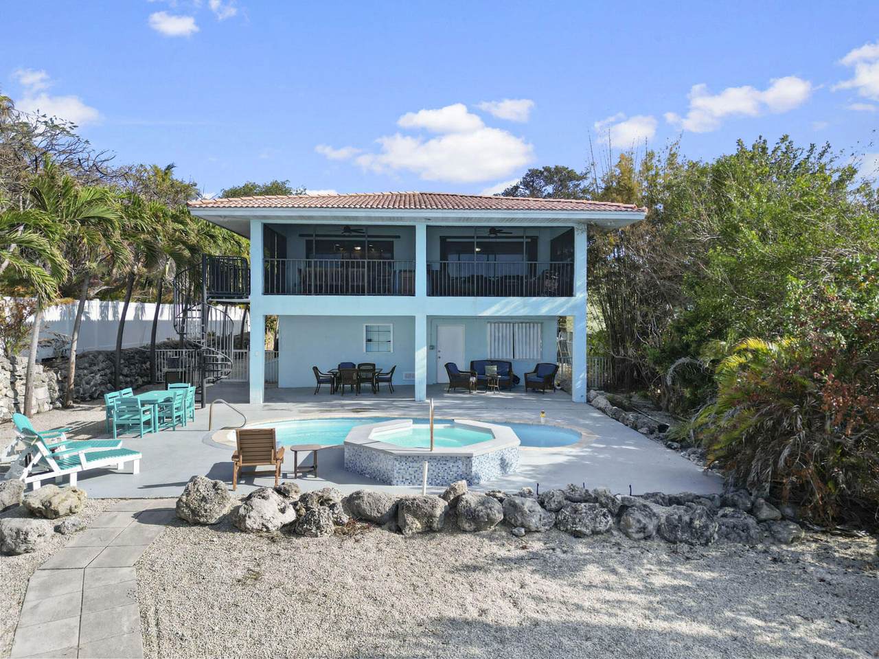 https://bt-photos.global.ssl.fastly.net/flkeys/1280_boomver_1_619666-2.jpg