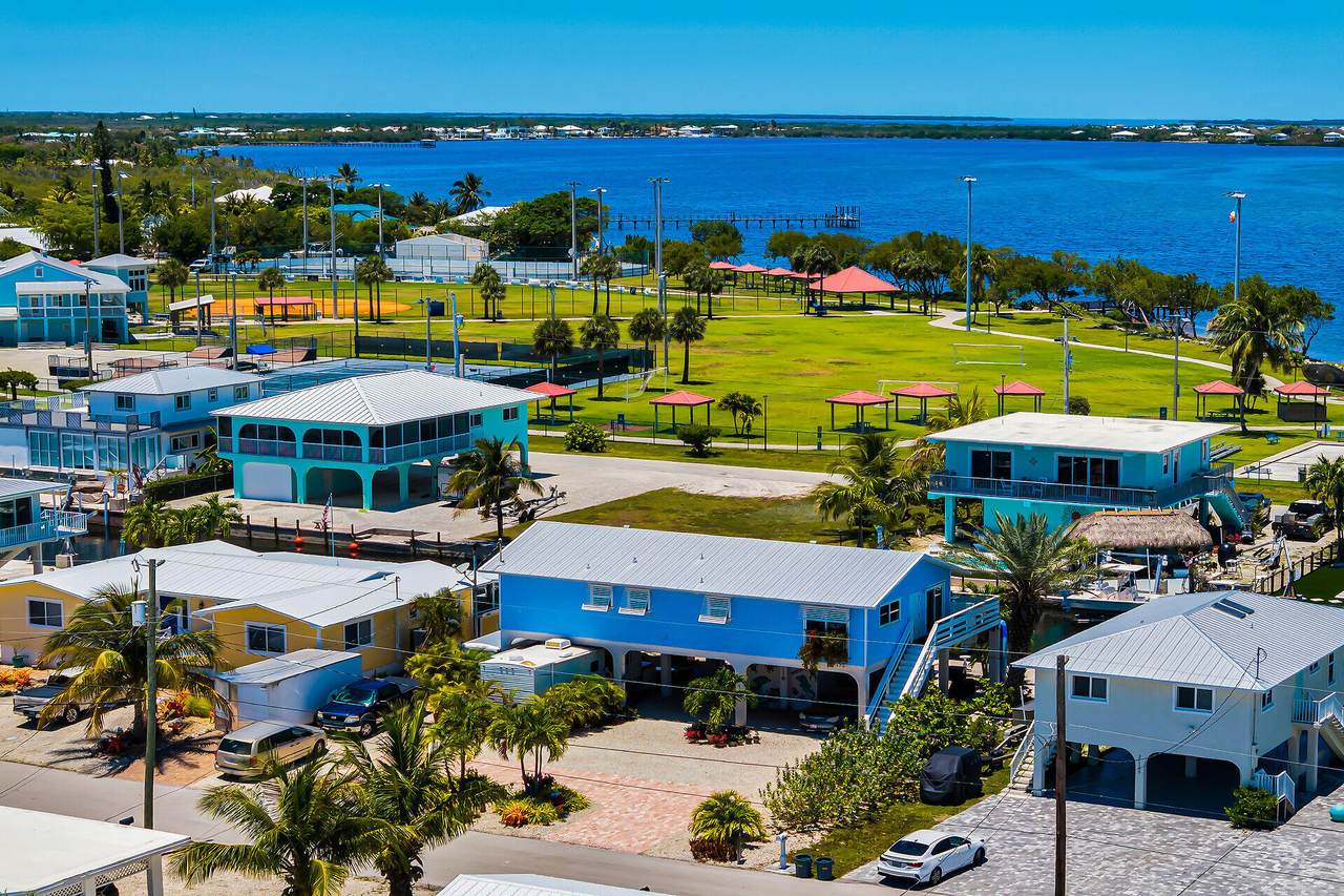 https://bt-photos.global.ssl.fastly.net/flkeys/1280_boomver_1_619708-2.jpg
