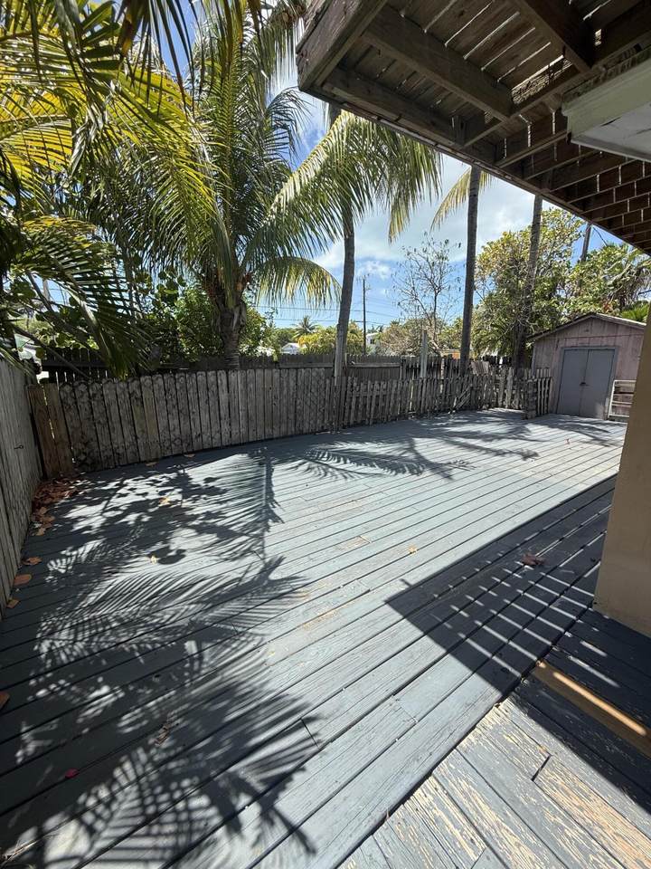 1614 Dennis Street - Photo 1
