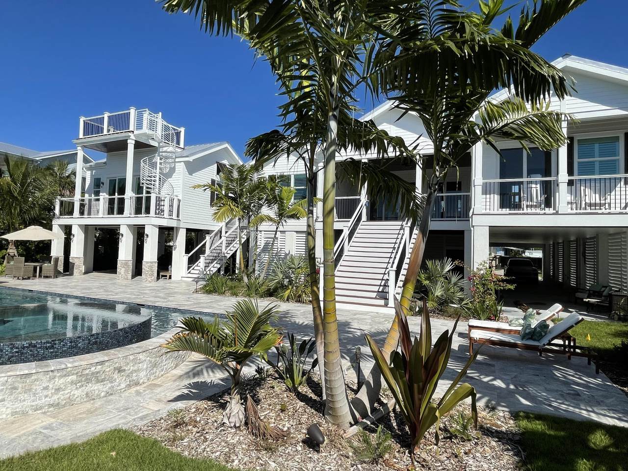 https://bt-photos.global.ssl.fastly.net/flkeys/1280_boomver_1_619762-2.jpg