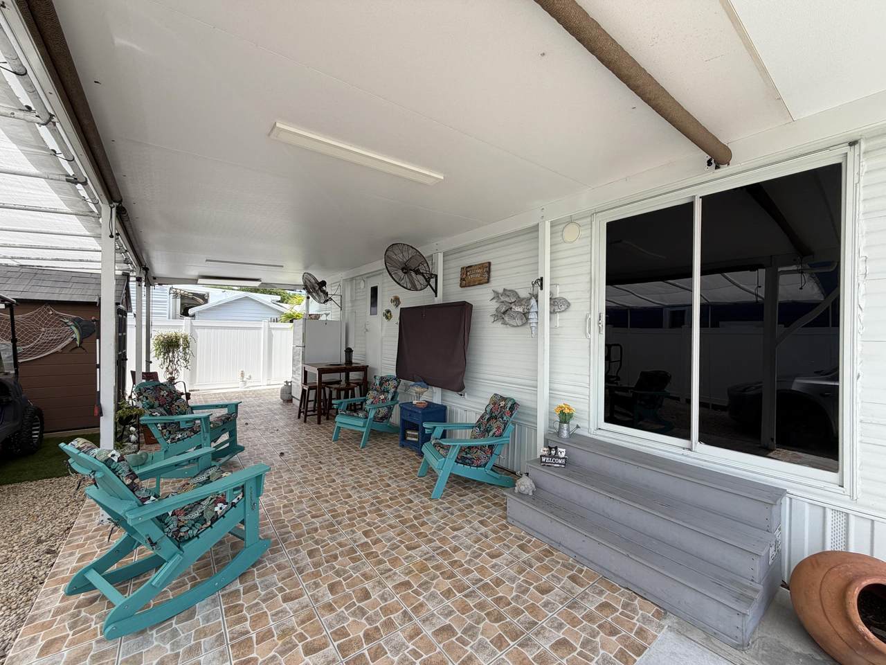325 Calusa Street - Photo 1