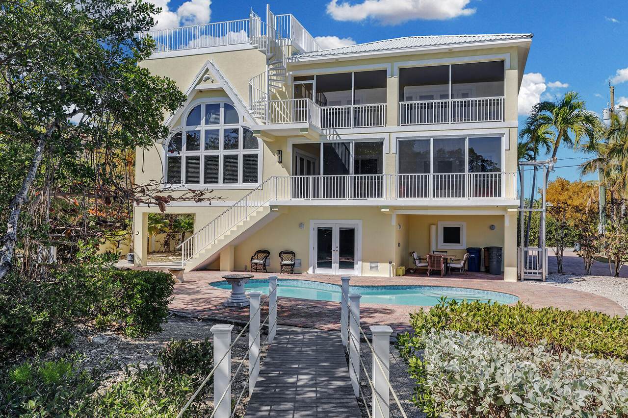 205 Stirrup Key Boulevard - Photo 1