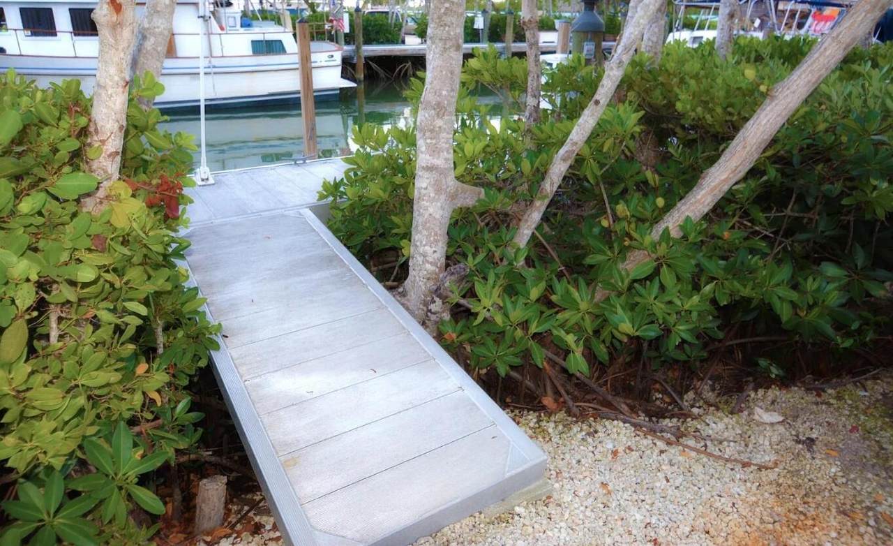 https://bt-photos.global.ssl.fastly.net/flkeys/1280_boomver_1_619819-2.jpg