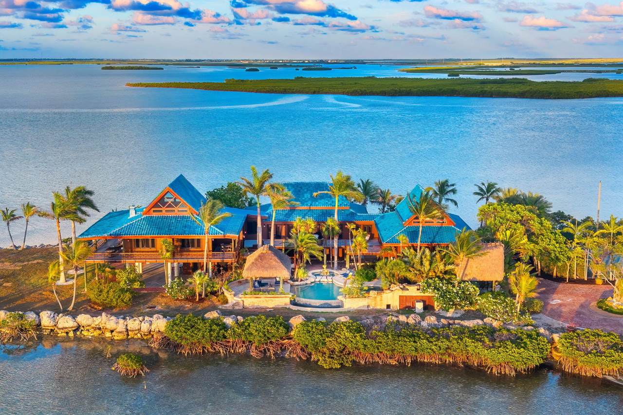 https://bt-photos.global.ssl.fastly.net/flkeys/1280_boomver_1_619975-2.jpg