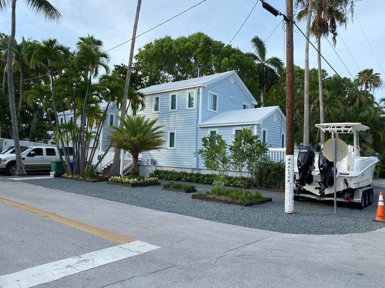https://bt-photos.global.ssl.fastly.net/flkeys/1280_boomver_1_619978-2.jpg