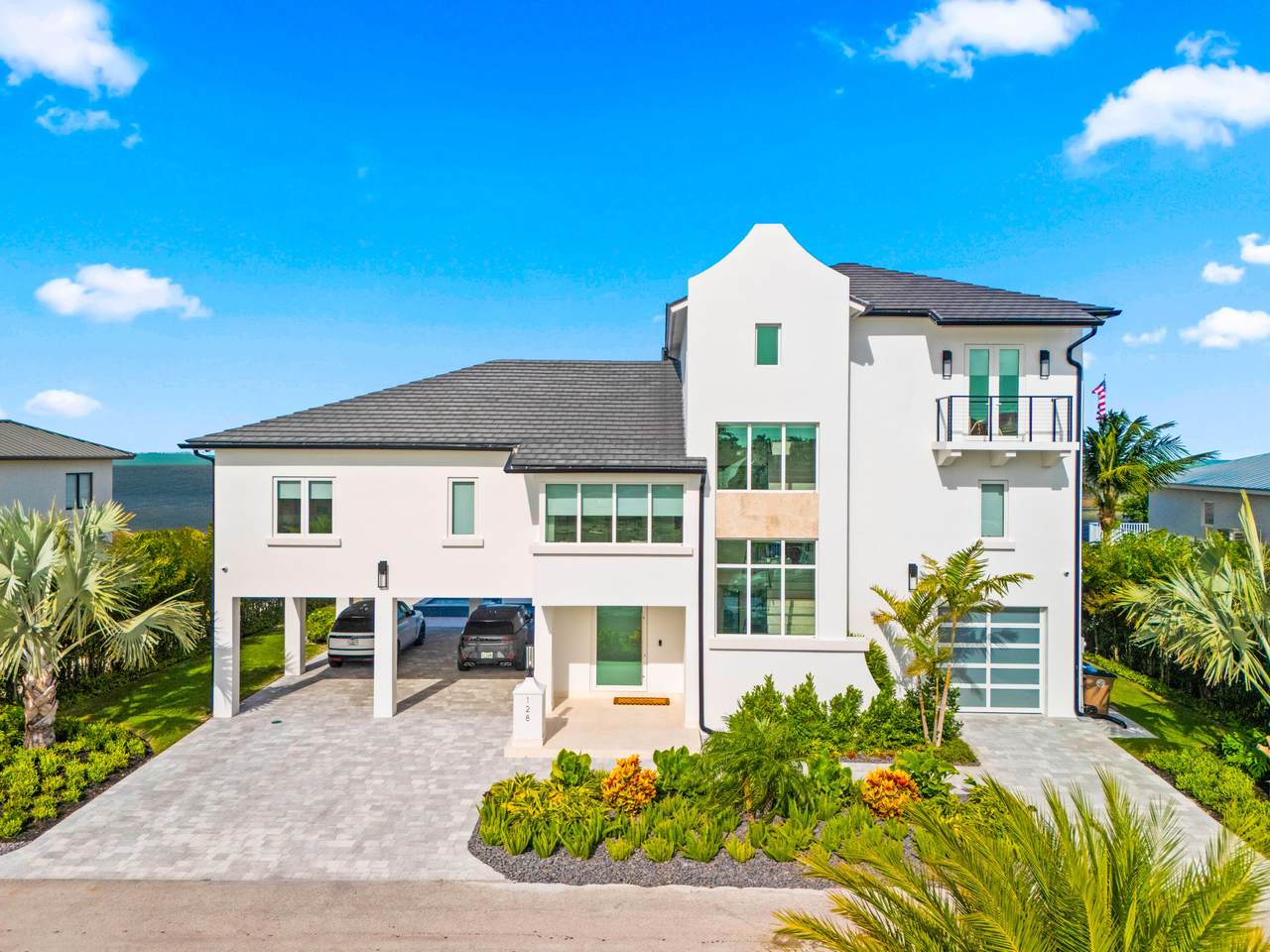 128 Sunrise Drive - Photo 1