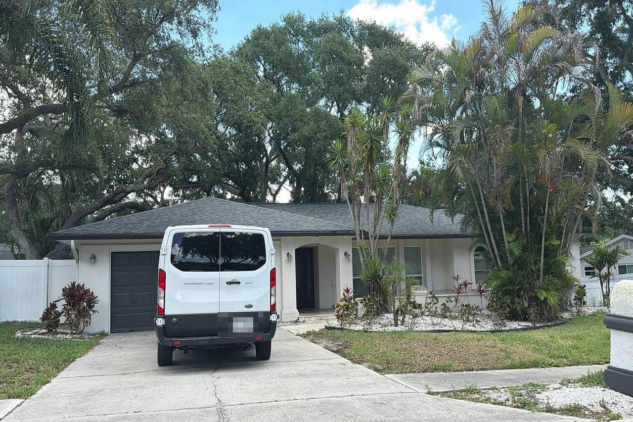 904 High View Drive - Photo 1