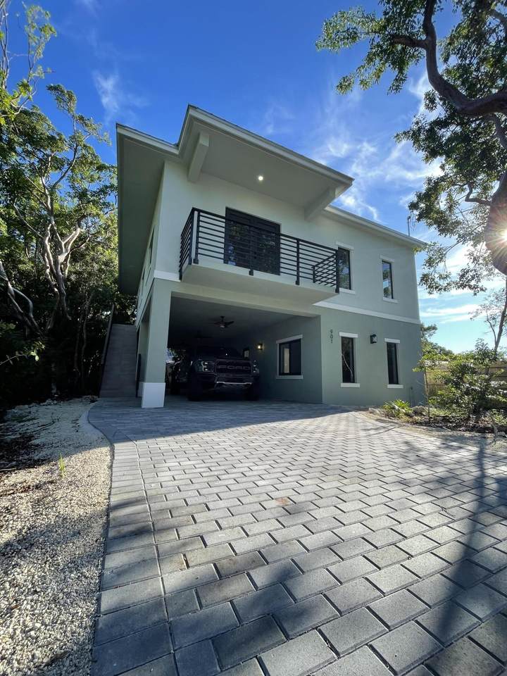 901 Estall Street - Photo 1