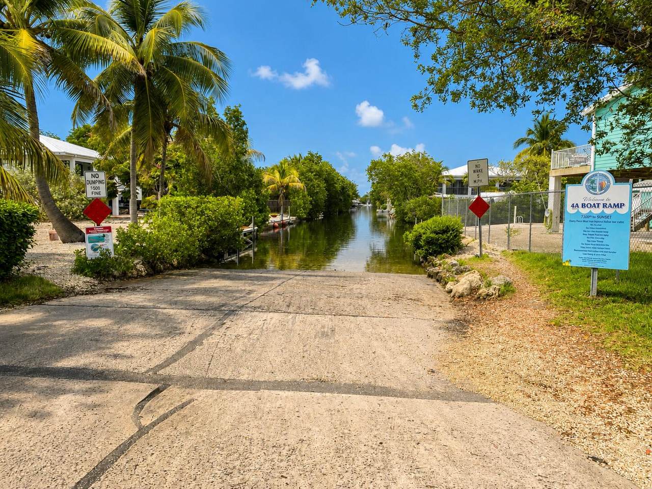 https://bt-photos.global.ssl.fastly.net/flkeys/1280_boomver_1_620144-2.jpg