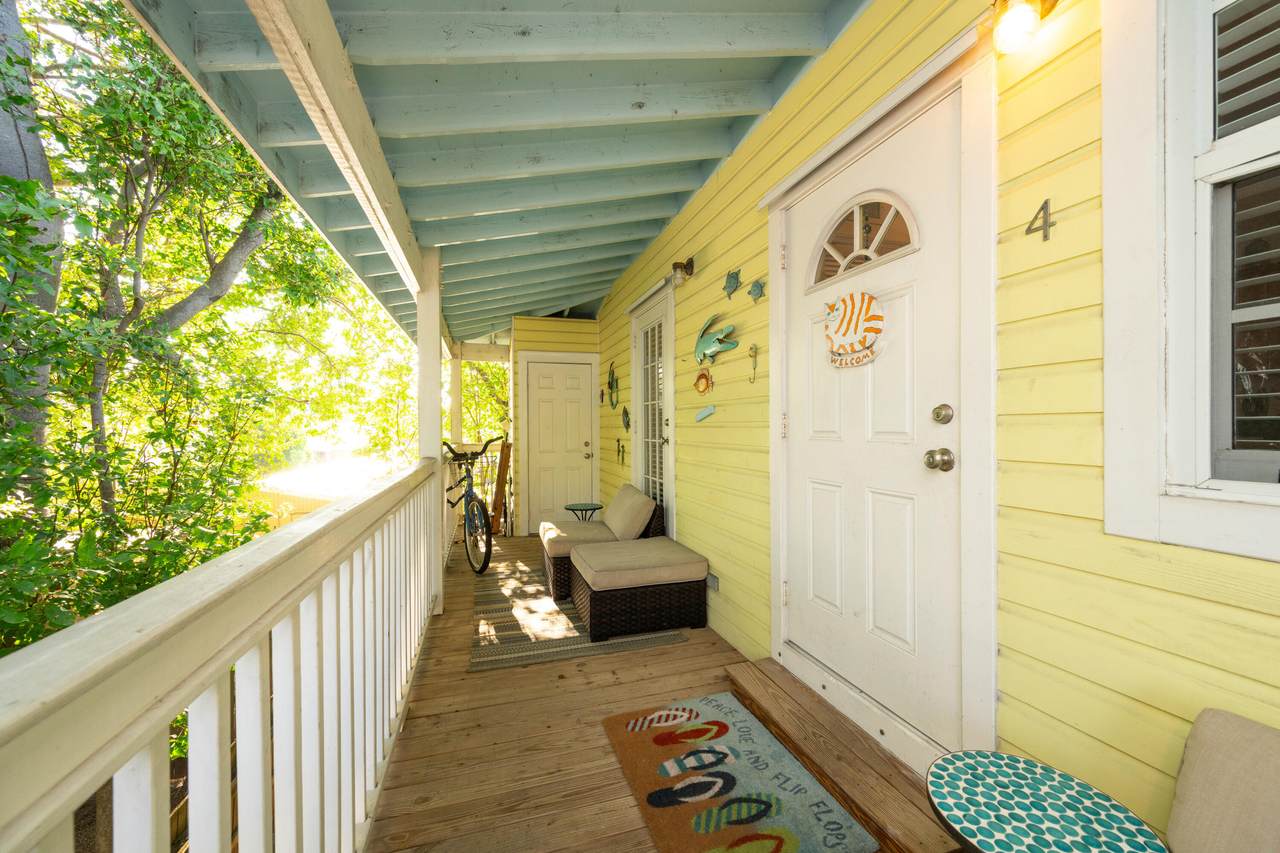 https://bt-photos.global.ssl.fastly.net/flkeys/1280_boomver_1_620151-2.jpg