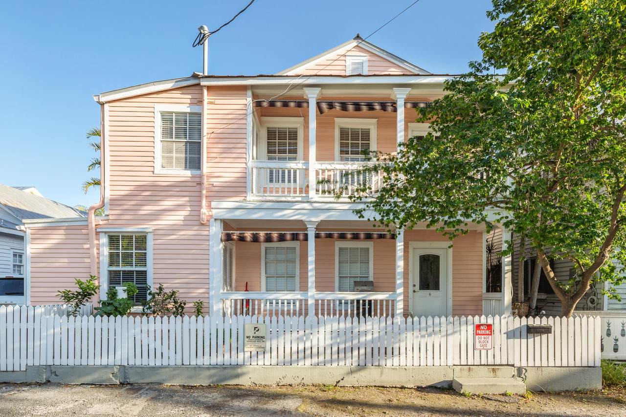 508 Louisa Street - Photo 1