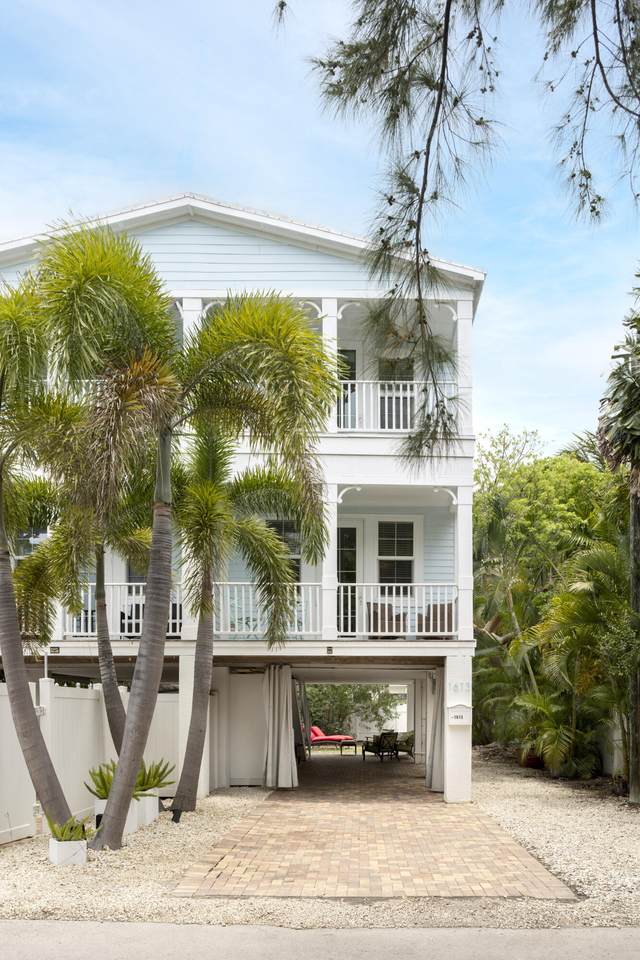 1613 Josephine Street - Photo 1