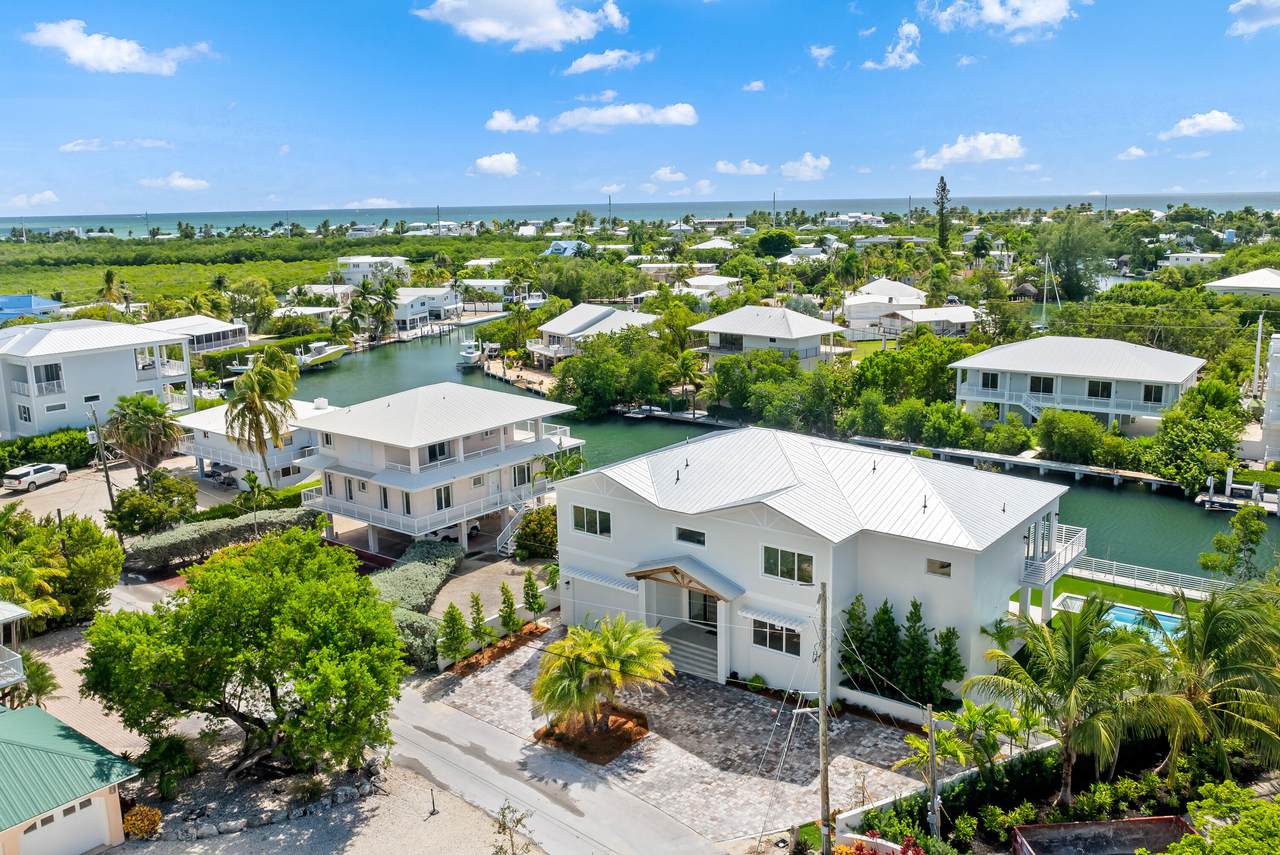 https://bt-photos.global.ssl.fastly.net/flkeys/1280_boomver_1_620190-2.jpg