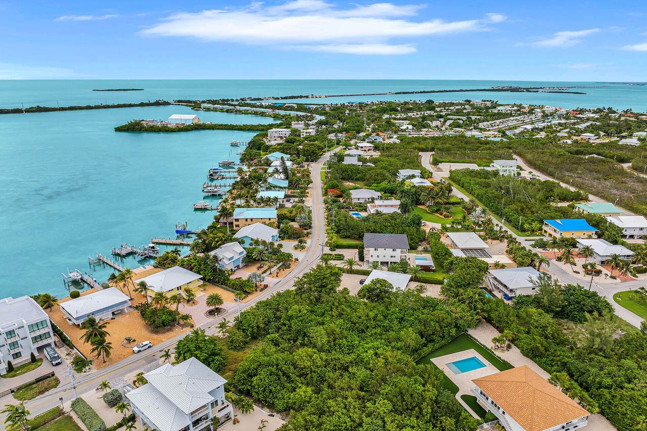 https://bt-photos.global.ssl.fastly.net/flkeys/1280_boomver_1_620192-2.jpg