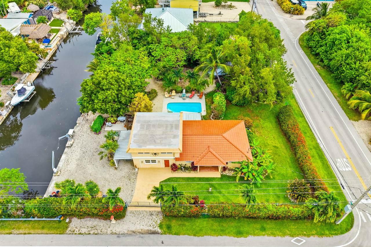 30985 Hibiscus Drive - Photo 1