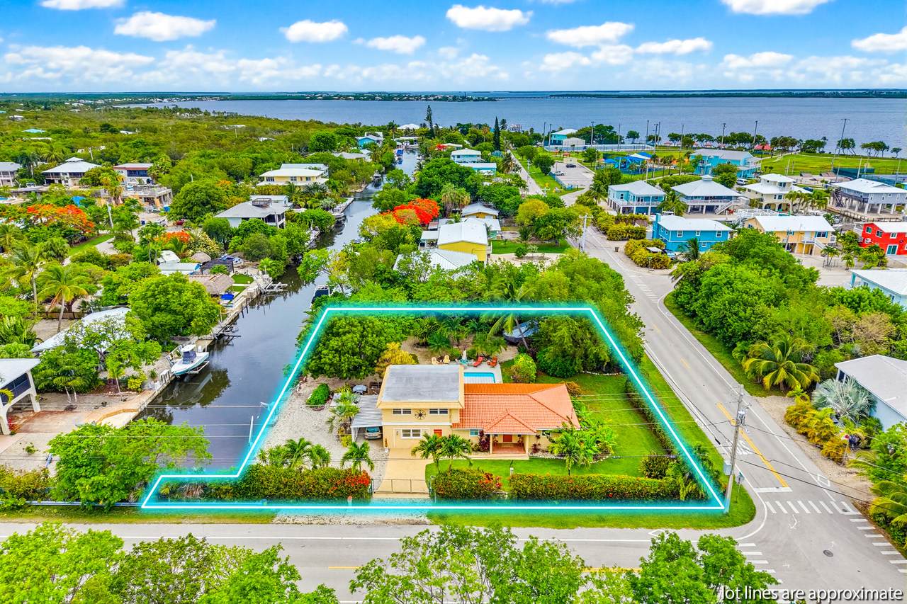 https://bt-photos.global.ssl.fastly.net/flkeys/1280_boomver_1_620193-2.jpg