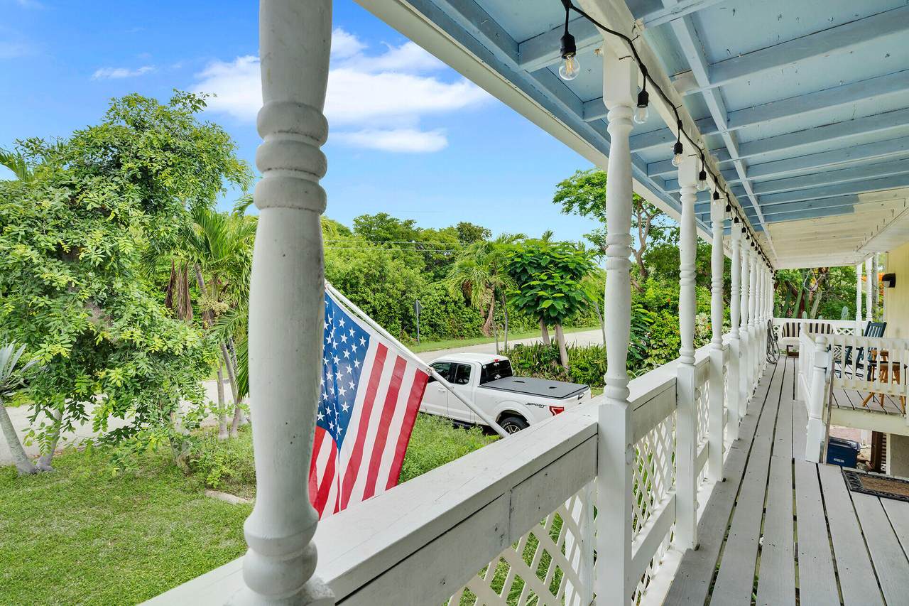 https://bt-photos.global.ssl.fastly.net/flkeys/1280_boomver_1_620215-2.jpg