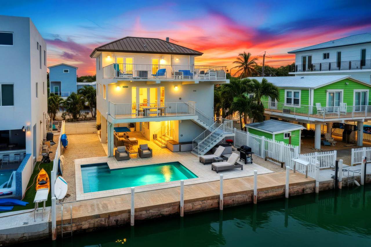 https://bt-photos.global.ssl.fastly.net/flkeys/1280_boomver_1_620226-2.jpg