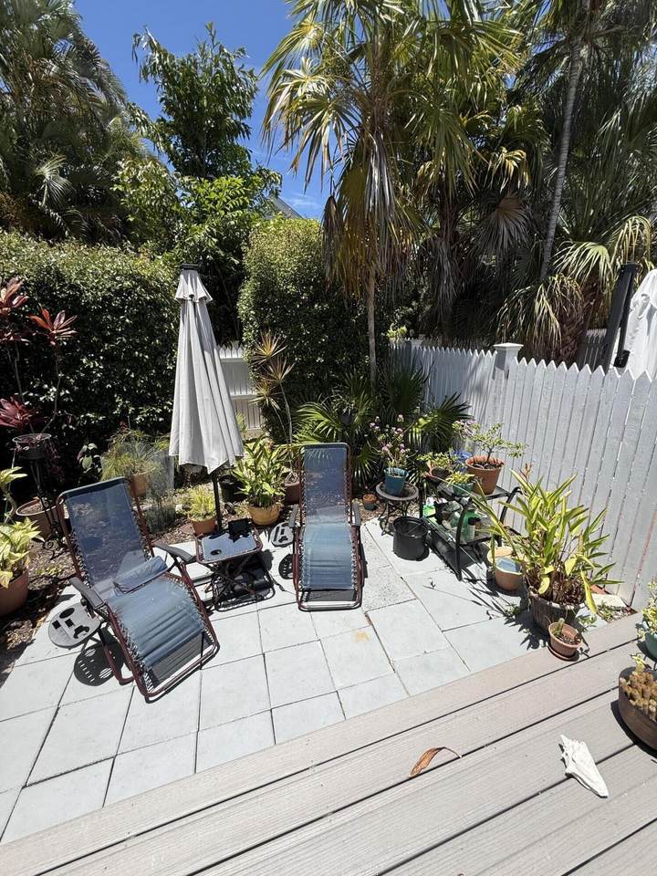 514 Margaret Street - Photo 1