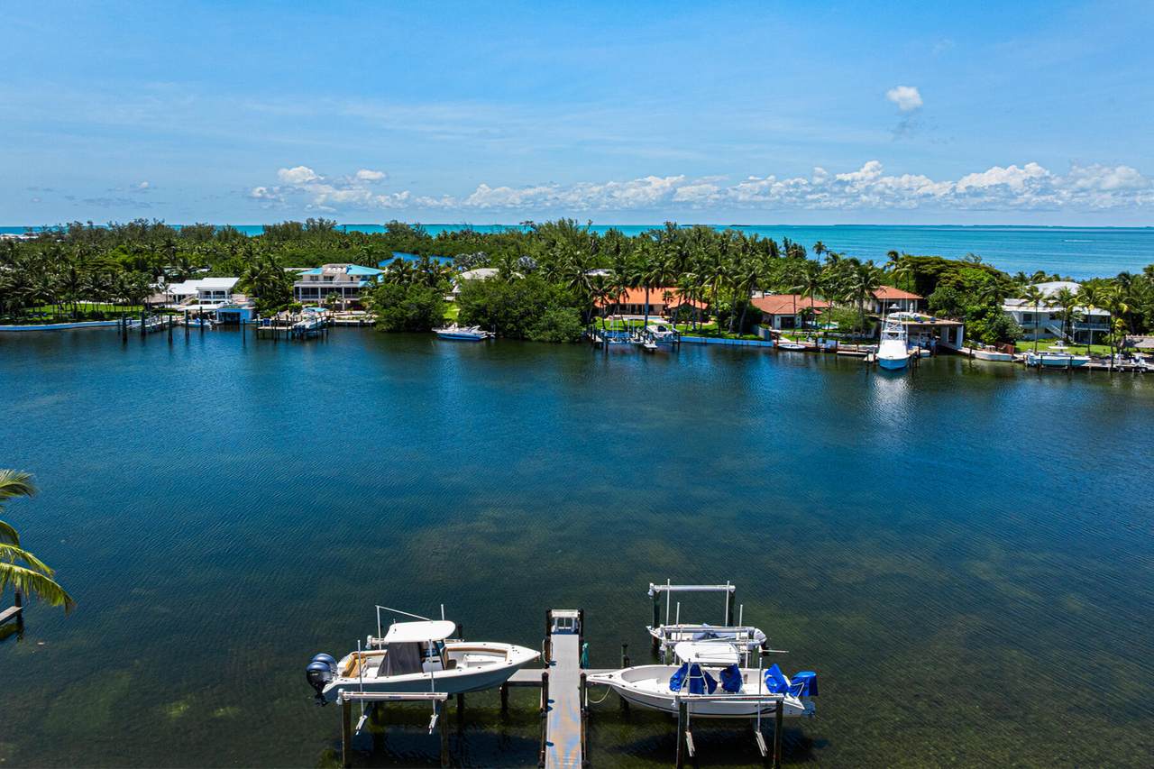 https://bt-photos.global.ssl.fastly.net/flkeys/1280_boomver_1_620271-2.jpg