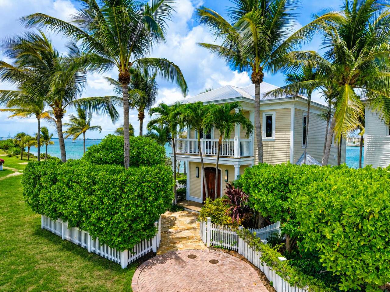 https://bt-photos.global.ssl.fastly.net/flkeys/1280_boomver_1_620287-2.jpg