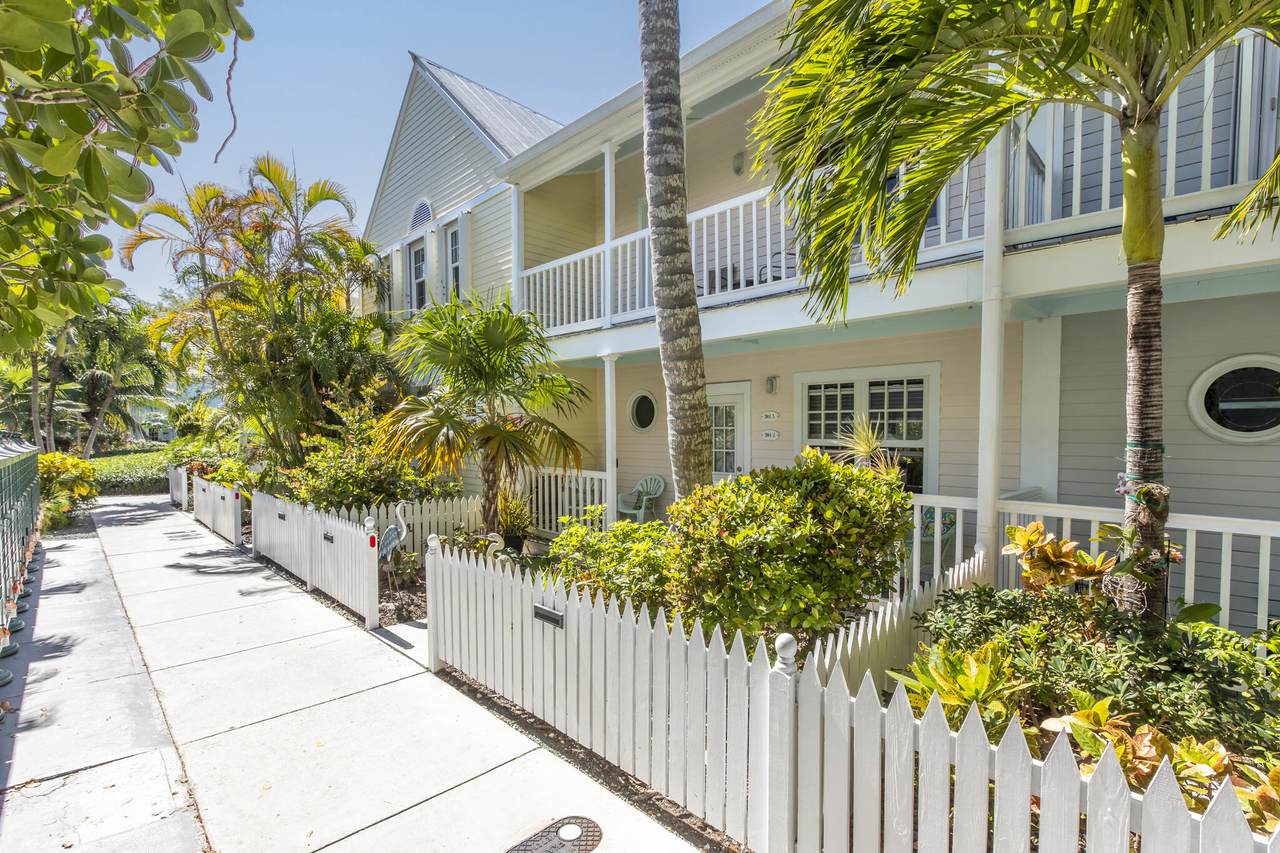 204 Southard Street - Photo 1
