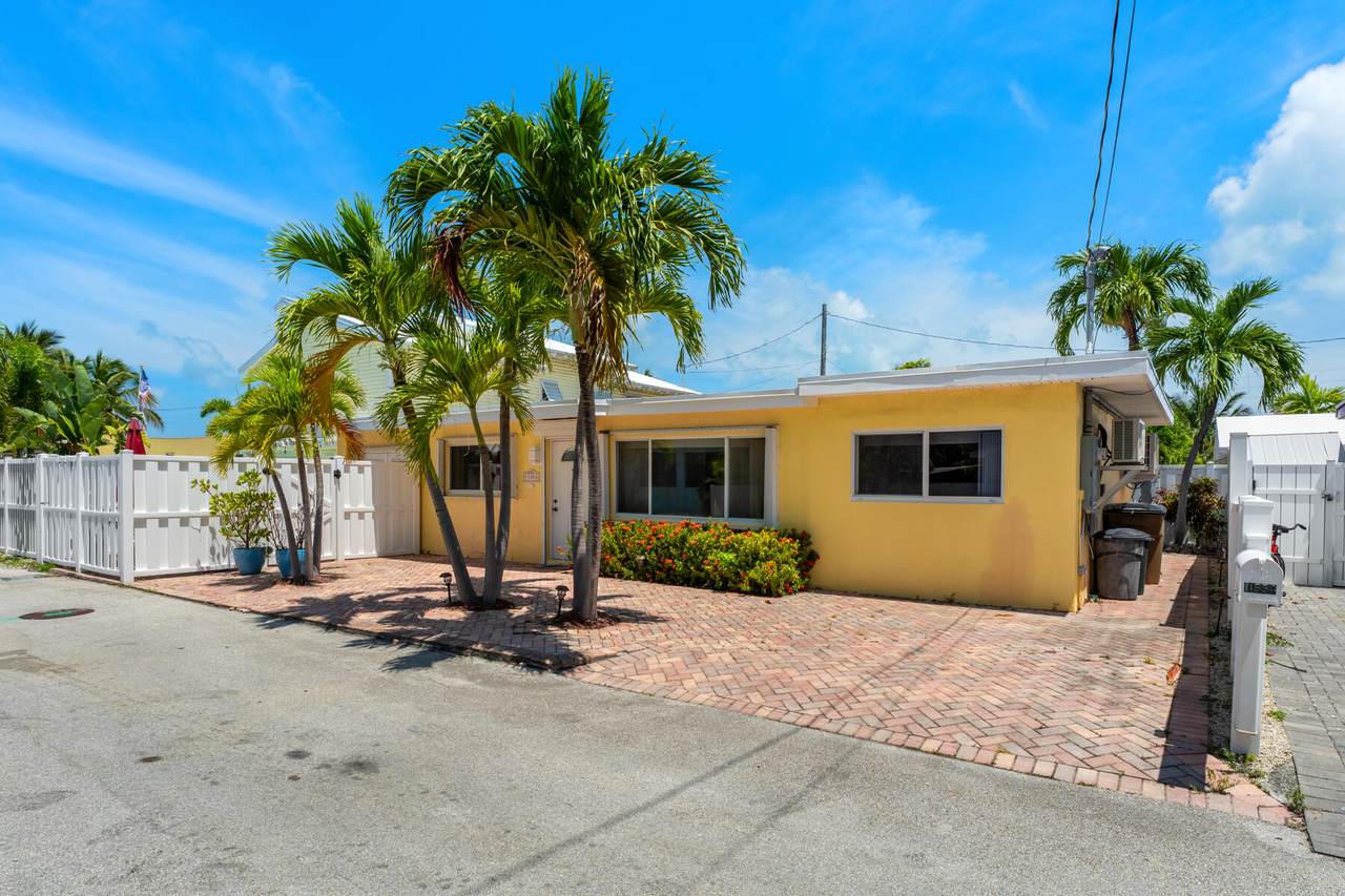 11554 5th Avenue Ocean - Photo 1