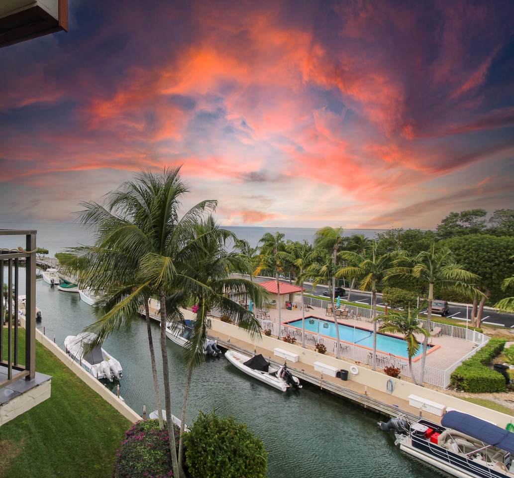 https://bt-photos.global.ssl.fastly.net/flkeys/1280_boomver_1_620390-2.jpg