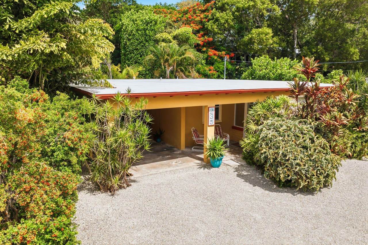 235 Tarpon Street - Photo 1