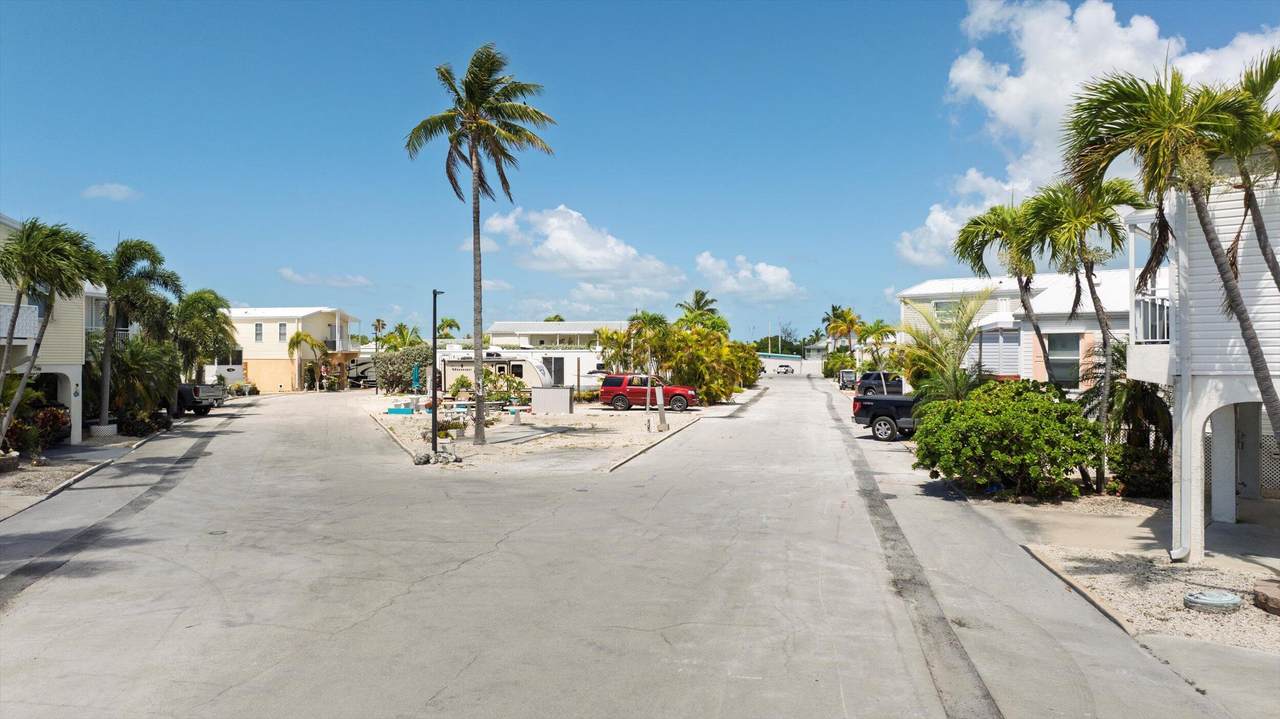 https://bt-photos.global.ssl.fastly.net/flkeys/1280_boomver_1_620471-2.jpg