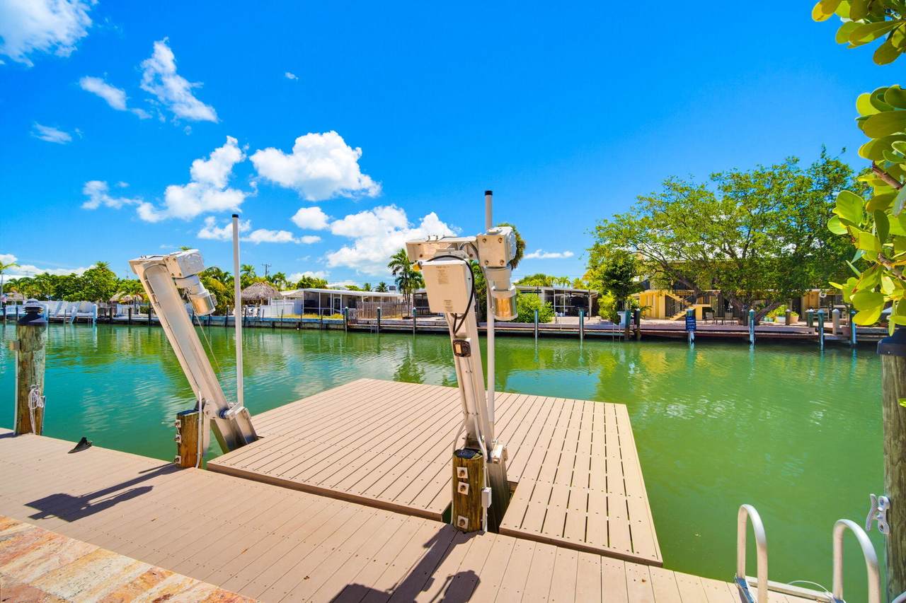 https://bt-photos.global.ssl.fastly.net/flkeys/1280_boomver_1_620520-2.jpg