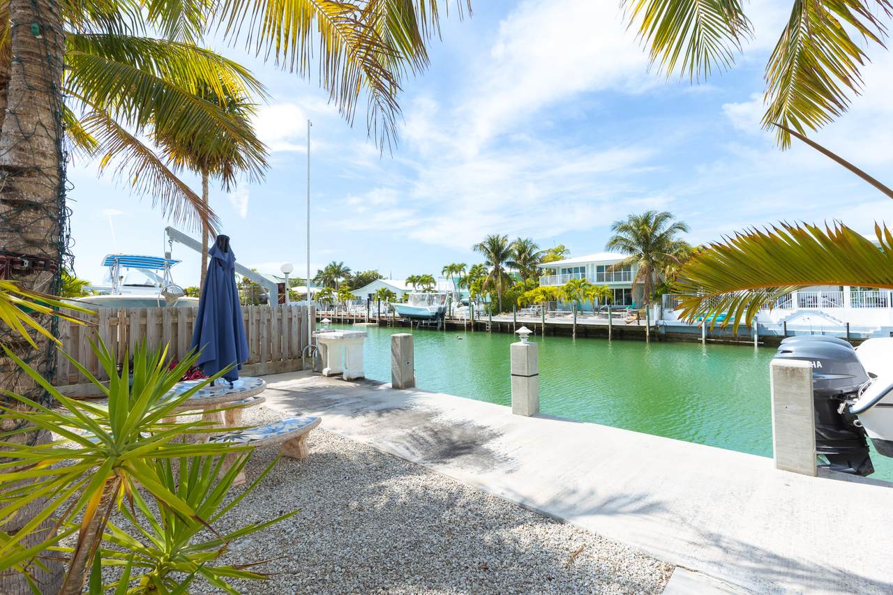 https://bt-photos.global.ssl.fastly.net/flkeys/1280_boomver_1_620521-2.jpg